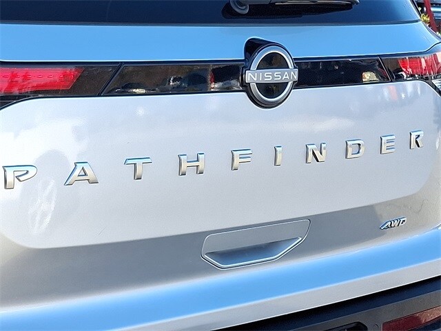 Thumbnail: 2025 Nissan Pathfinder - 31