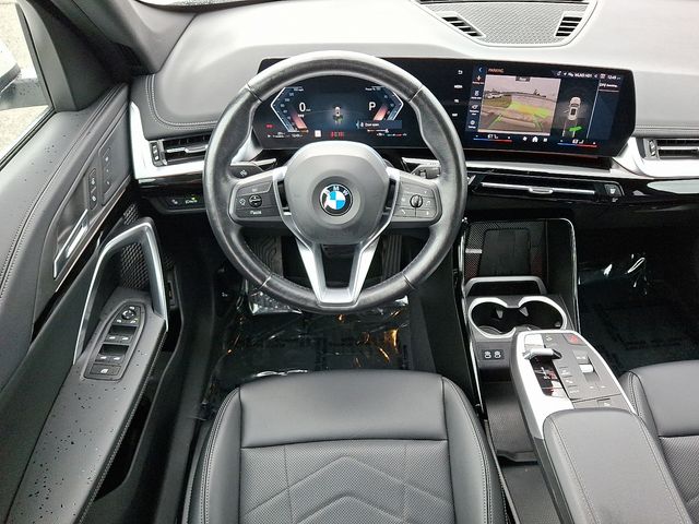Thumbnail: 2025 BMW X1 - 10