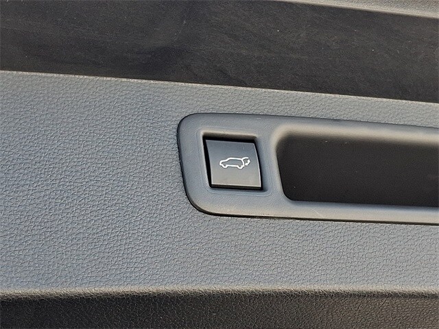 Thumbnail: 2026 Toyota Highlander - 35