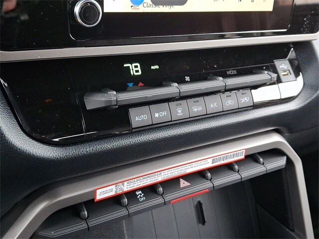 Thumbnail: 2026 Toyota Tundra - 13