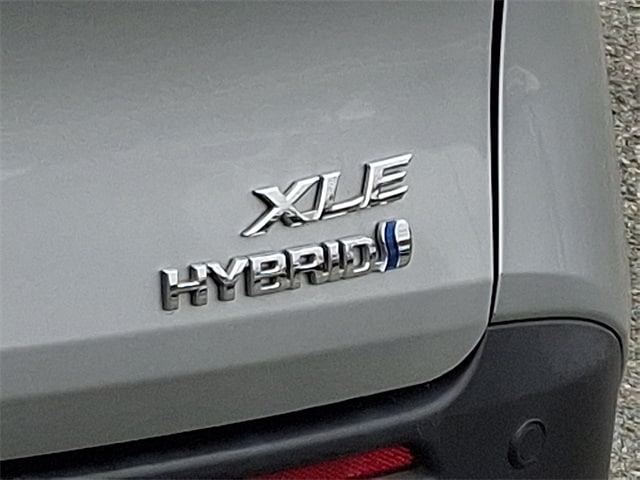 Thumbnail: 2024 Toyota Sienna - 34