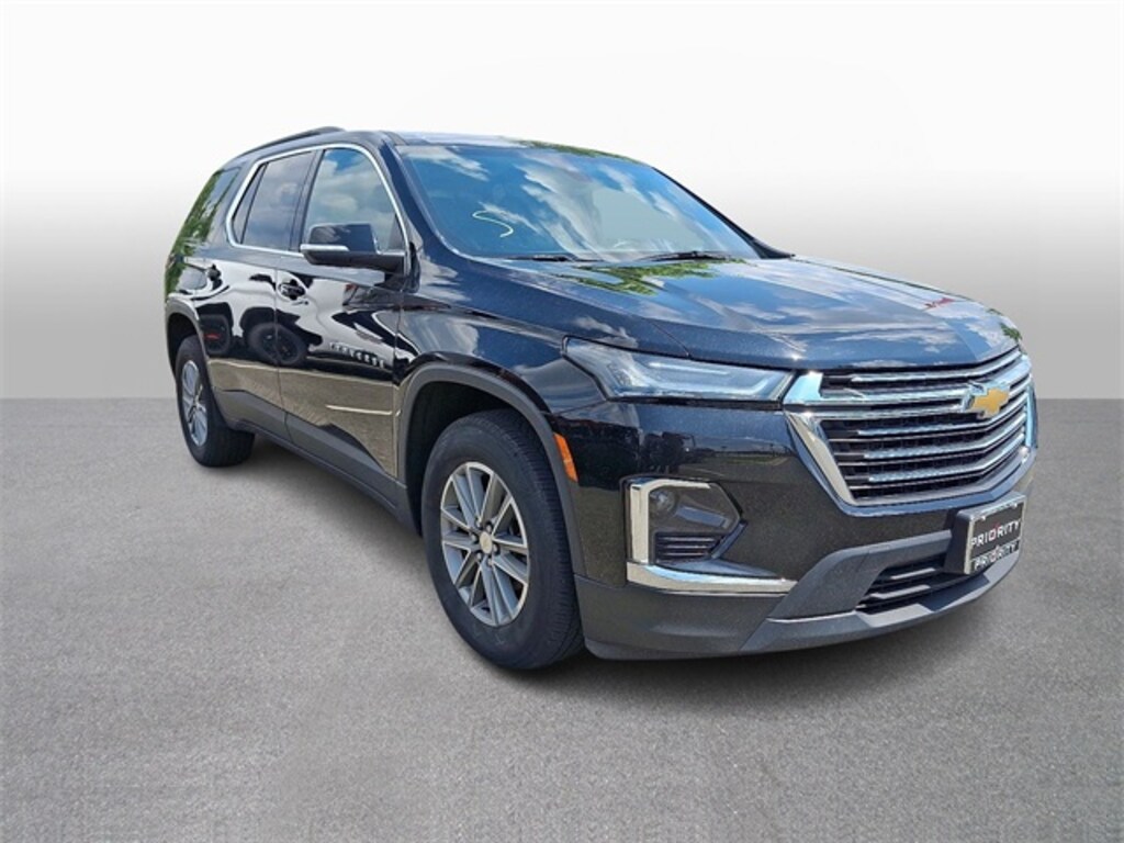 Used 2023 Chevrolet Traverse LT SUV