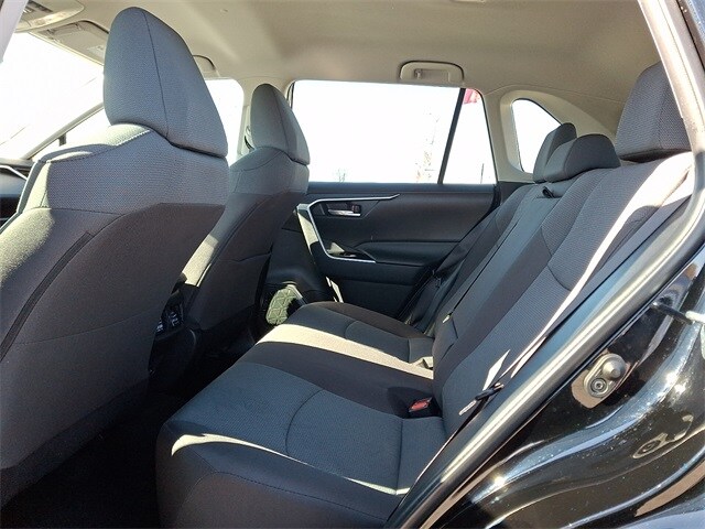 Thumbnail: 2025 Toyota RAV4 - 10