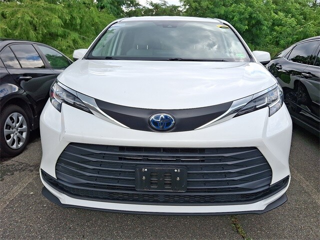 2021 Toyota Sienna LE 7