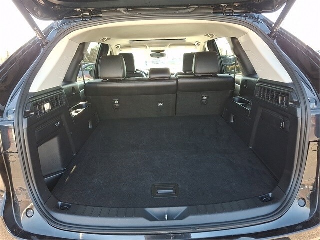 Thumbnail: 2025 Mazda CX-70 - 28