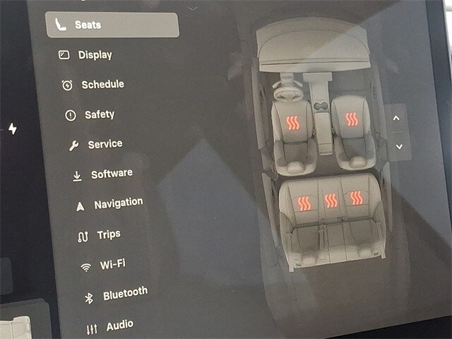 Thumbnail: 2022 Tesla Model 3 - 24