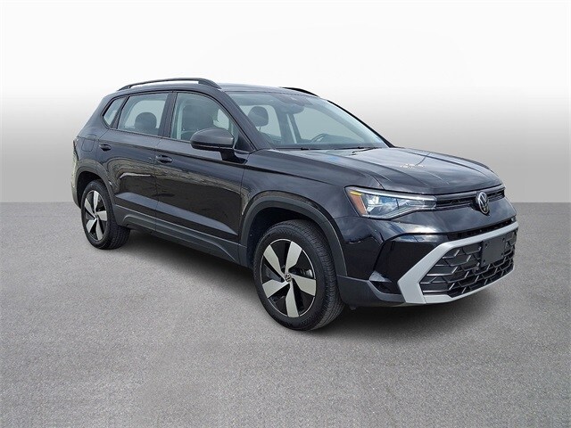 Thumbnail: 2025 Volkswagen Taos - 3