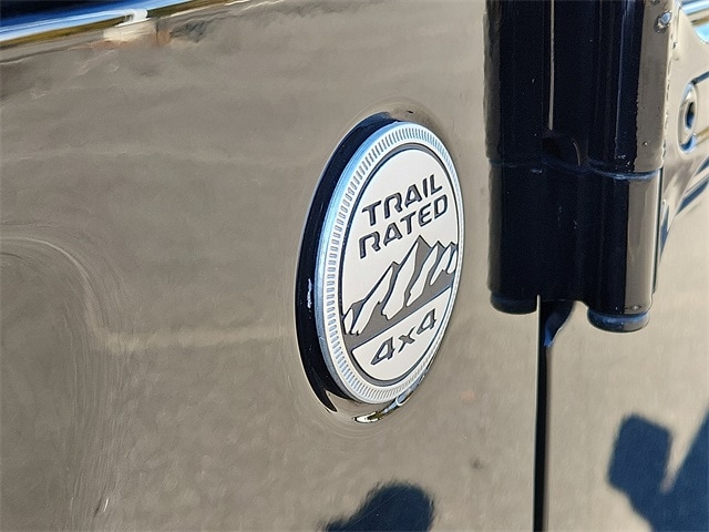 Thumbnail: 2018 Jeep Wrangler - 24