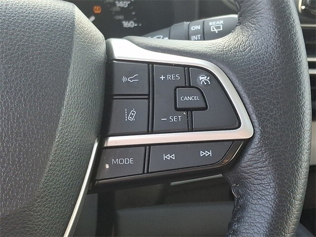 Thumbnail: 2023 Toyota Sienna - 22