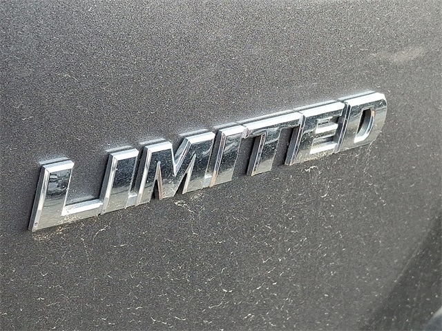 Thumbnail: 2013 Toyota RAV4 - 10