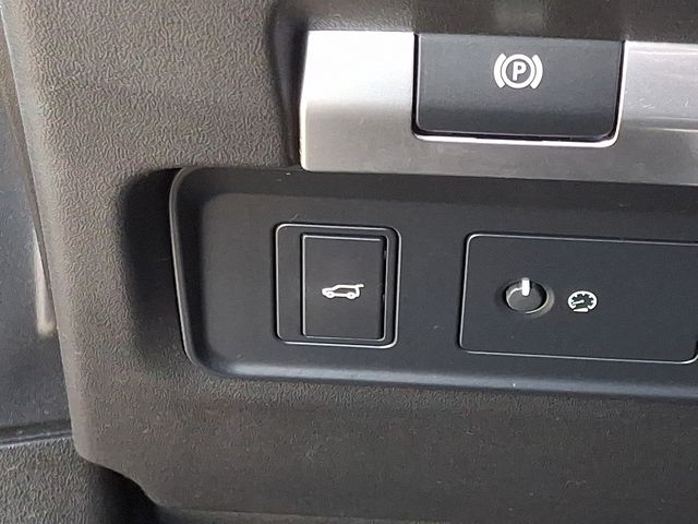 Thumbnail: 2020 Land Rover Range Rover Evoque - 27