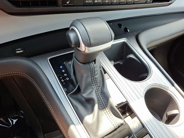 Thumbnail: 2025 Toyota Sienna - 16