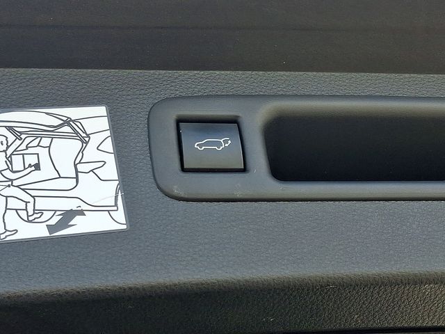 Thumbnail: 2021 Toyota Highlander - 34