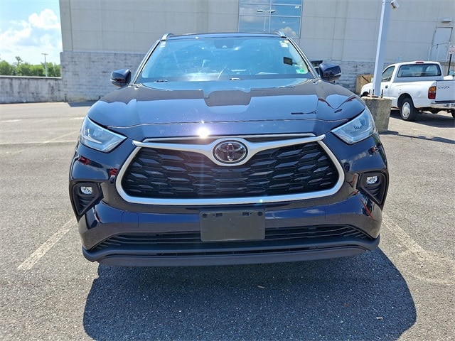 Thumbnail: 2020 Toyota Highlander - 2
