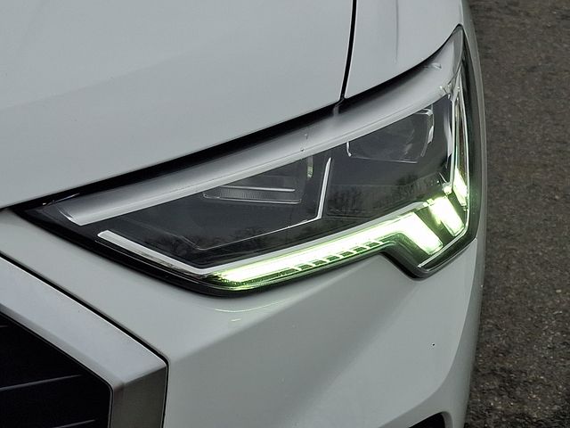 Thumbnail: 2024 Audi Q3 - 9