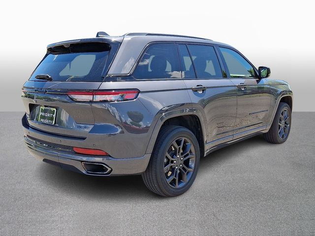Thumbnail: 2023 Jeep Grand Cherokee - 4