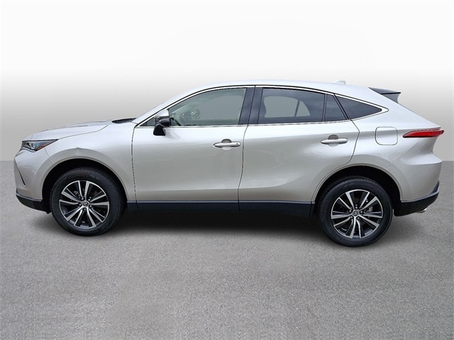 Thumbnail: 2022 Toyota Venza - 7