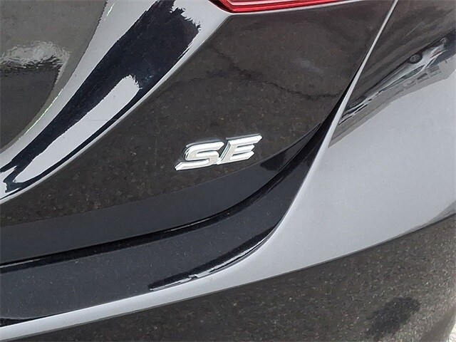 Thumbnail: 2018 Toyota Camry - 31