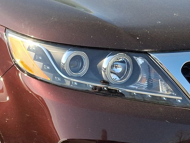 Thumbnail: 2012 Kia Sorento - 8