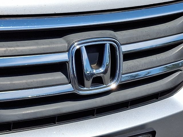 Thumbnail: 2012 Honda Odyssey - 10