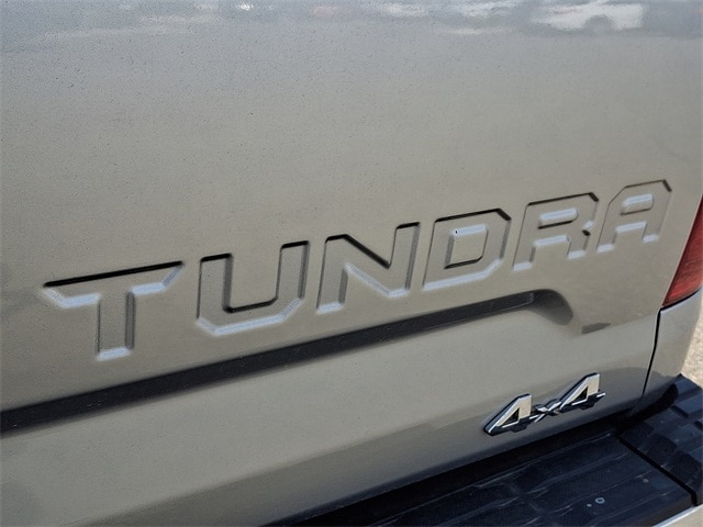 Thumbnail: 2020 Toyota Tundra - 25