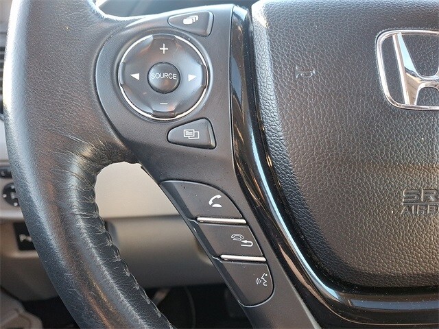 Thumbnail: 2018 Honda Pilot - 23