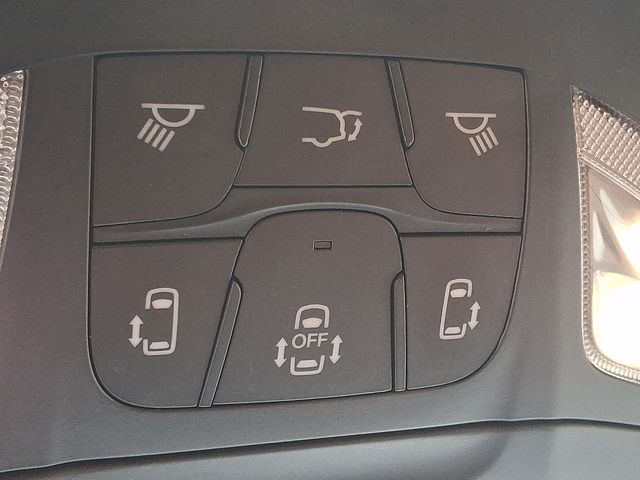 Thumbnail: 2024 Chrysler Pacifica - 31