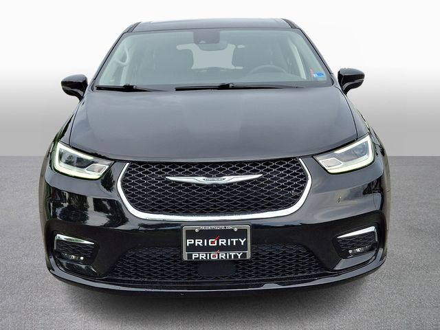 Thumbnail: 2024 Chrysler Pacifica - 2