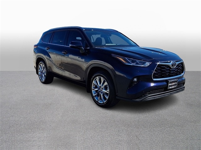 Thumbnail: 2026 Toyota Highlander - 3