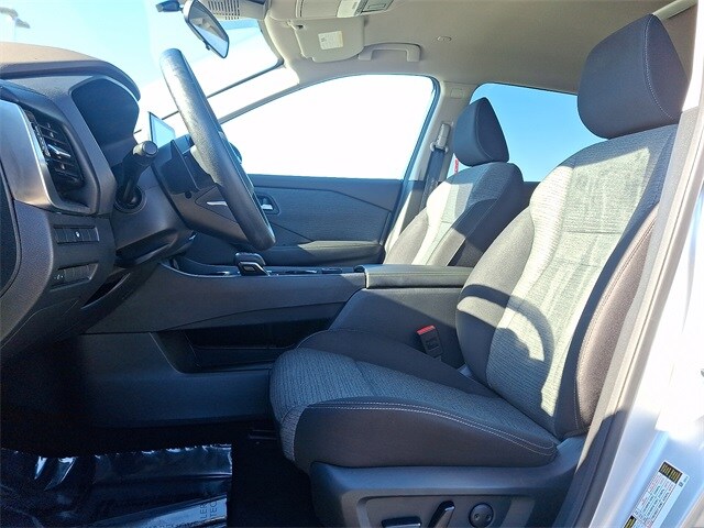 Thumbnail: 2022 Nissan Rogue - 13