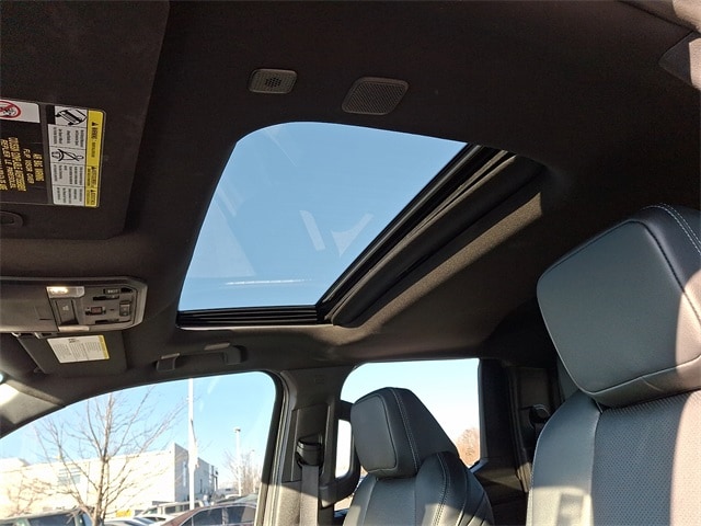 Thumbnail: 2025 Toyota Tacoma - 14