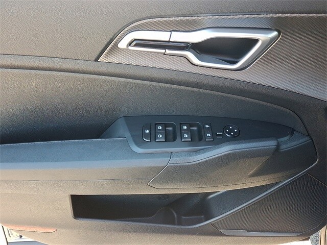 Thumbnail: 2024 Kia Sportage - 12