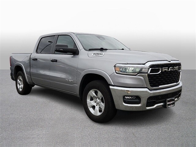 Thumbnail: 2025 RAM 1500 - 3