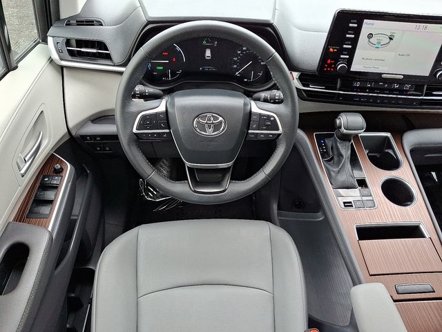 Thumbnail: 2024 Toyota Sienna - 12