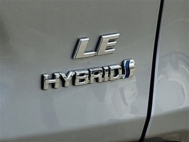 Thumbnail: 2020 Toyota RAV4 - 30