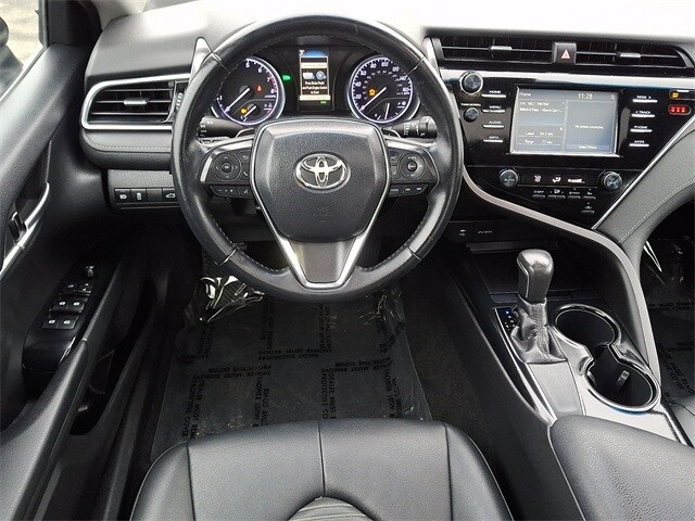 Thumbnail: 2018 Toyota Camry - 11