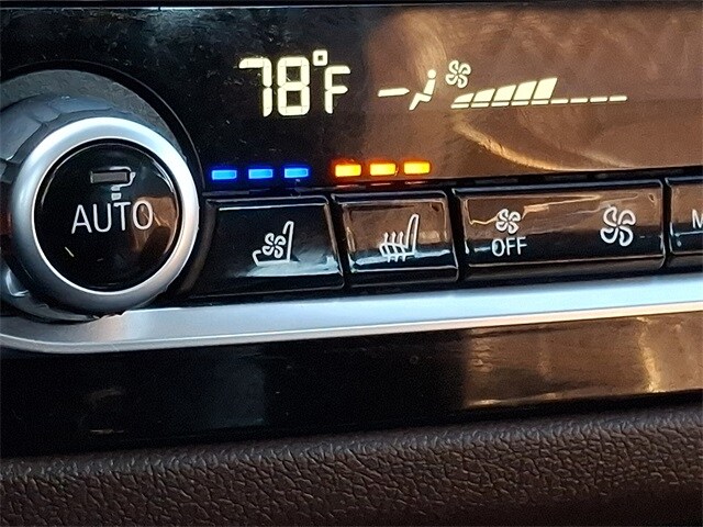 Thumbnail: 2023 BMW 5 Series - 27