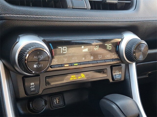 Thumbnail: 2025 Toyota RAV4 - 15