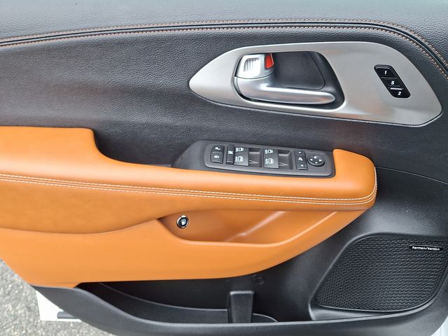 Thumbnail: 2024 Chrysler Pacifica - 14