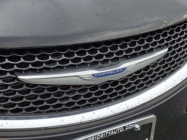 Thumbnail: 2023 Chrysler Voyager - 8