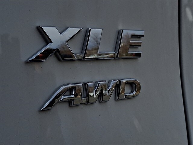 Thumbnail: 2025 Toyota RAV4 - 22