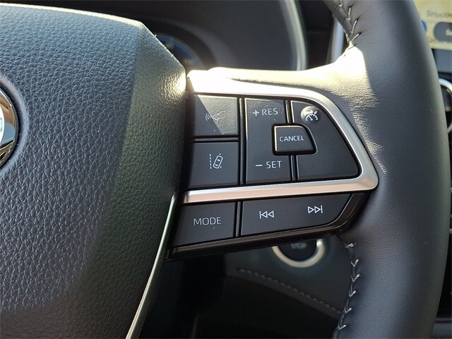 Thumbnail: 2026 Toyota Highlander - 24