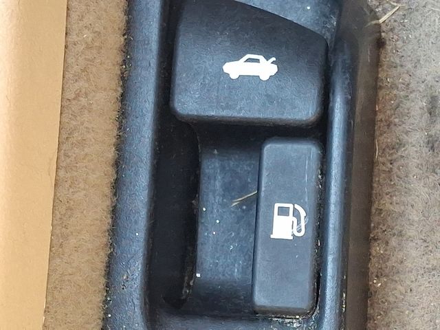 Thumbnail: 2015 Toyota Camry - 28