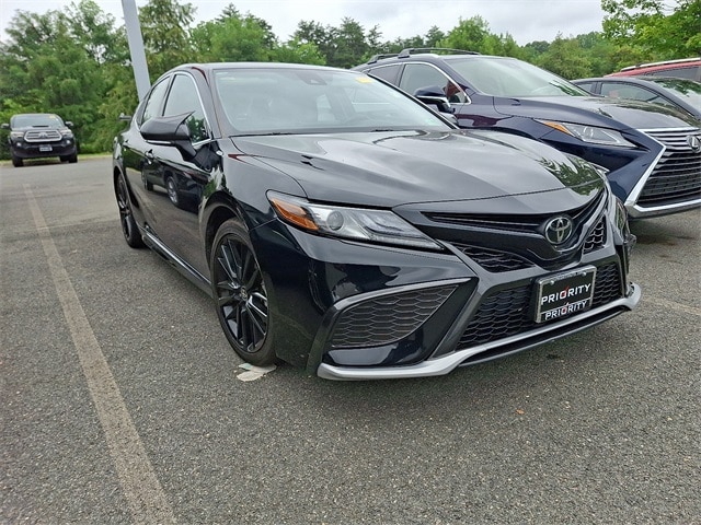 Thumbnail: 2022 Toyota Camry - 3
