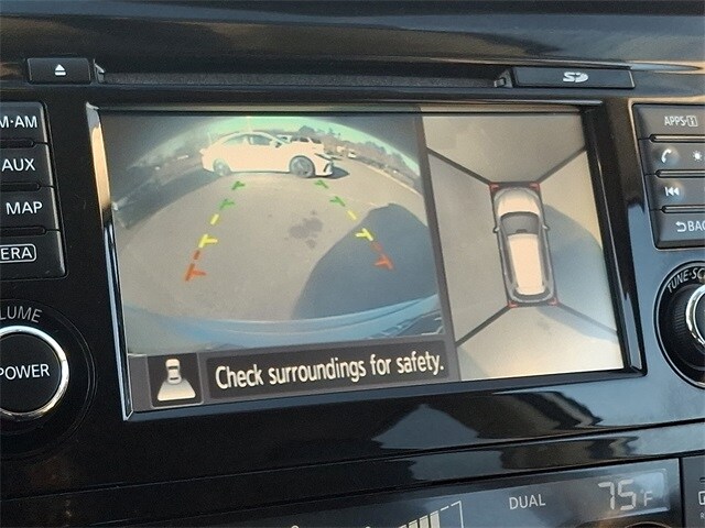 Thumbnail: 2014 Nissan Rogue - 18