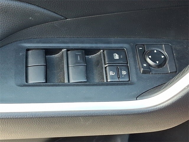 Thumbnail: 2023 Toyota RAV4 - 26