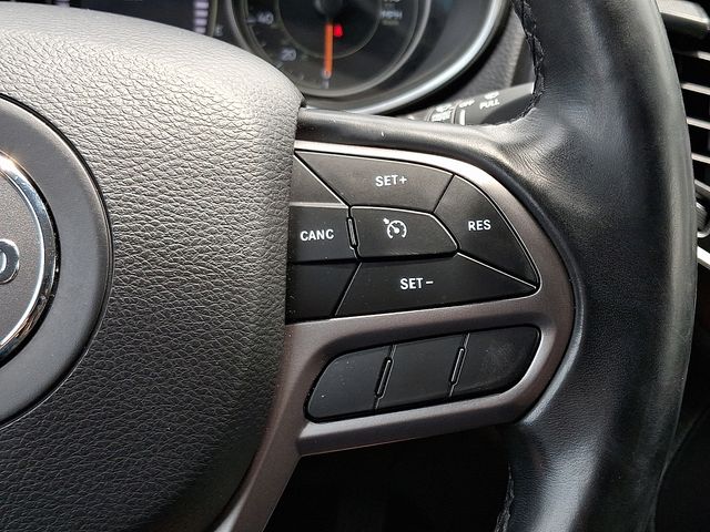 Thumbnail: 2019 Jeep Cherokee - 21