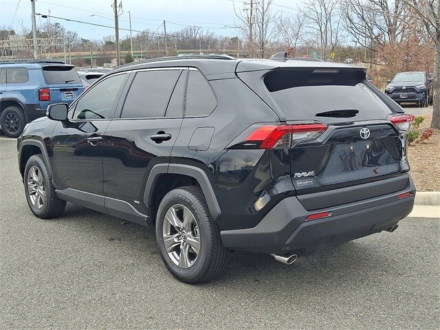 Thumbnail: 2025 Toyota RAV4 - 6