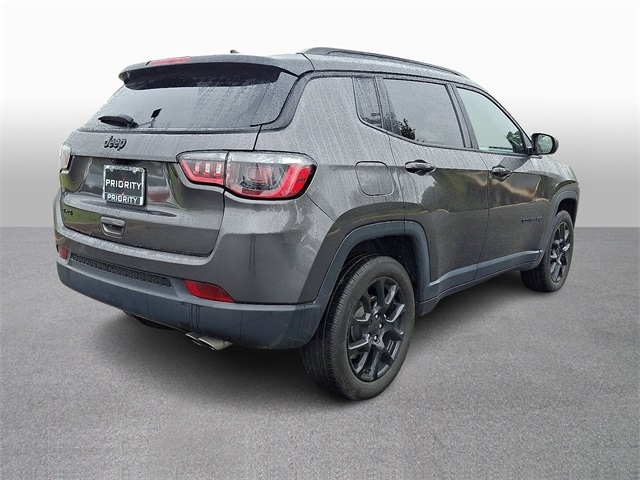 Thumbnail: 2022 Jeep Compass - 4