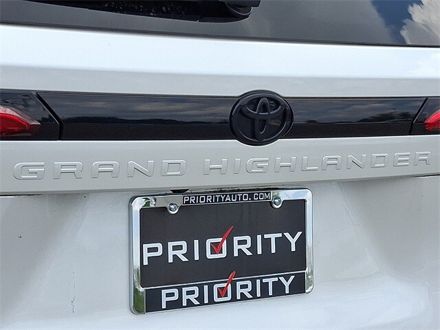 Thumbnail: 2024 Toyota Grand Highlander - 35